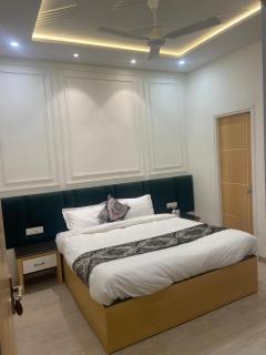 Hotel Namaskar Villaa - Jāmb - 4