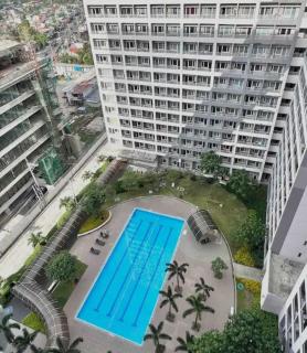 Luxury for Less next to BGC and Makati CBD - Manila - 3