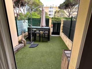 Appartement charmant au Pradet avec terrasse, 33 m², jardin - Le Pradet - 7