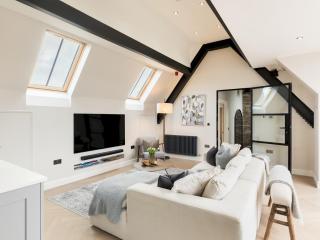 Modern 1 Bed with Roof Terrace Central Warwick Pass the Keys - Warwick - 9