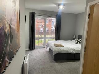 MCR-2bed2bathAptParkingLUX Canal - 8