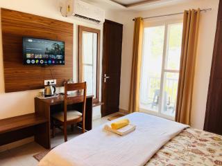 Ima Ganga Hotel - Aesthetic, Quite Mountain View Rooms with netflix, free airport pickup for 7 or more nights booking, Elevator and backup in Upper tapovan - Rishīkesh - 7
