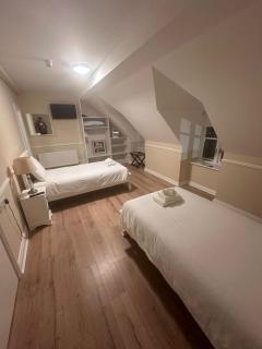 Whitegates Hotel - Killarney - 1