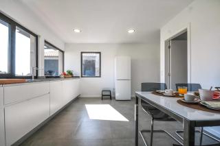 Villa Mit Viel Platz Und Pool In Vila Cova - - 8