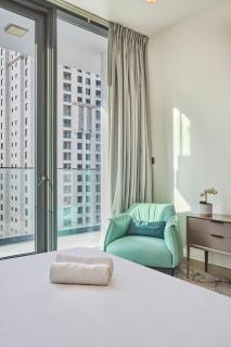Luxury Living In Marina Liv Residence 2br - Dubai - 6