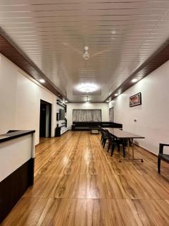 Breeze Mansion With Mountain View - Panchgani - 3
