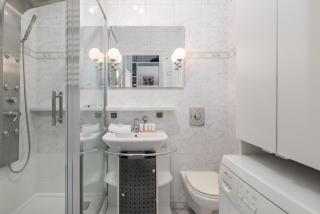 One Bedroom Apartment with Balcony in Poznan by Noclegi Renters - Poznan - 6