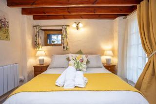The Stable - One Bedroom Apartment - St Florence - Saint Florence - 4