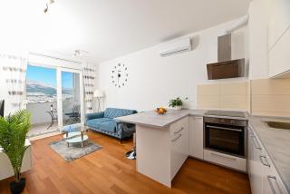 Comfort Stay with Parking & View - 6