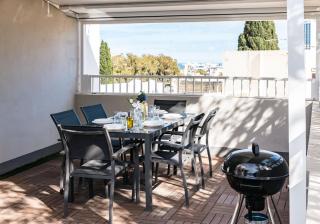 Beautiful Terraced Villa City View by Arco Collection - 5