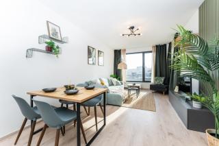 2 min walk O2 Arena NEW Dinopark Apartment - Prague - 9