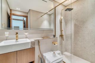 Exceptional 1BR flat wBalcony Gym & Pool in JVC - 1