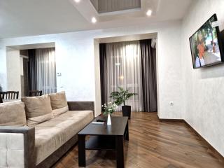 Modern apartment on Belvedere - Ivano-Frankivsʼk - 5