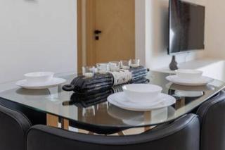 Contemporary 2 Bedroom Apartment - 2