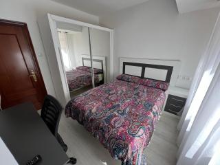 Villa del Mar, a 2' de la playa San Lorenzo - Gijón - 0
