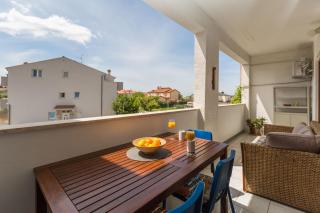 Ferienwohnung in Poreč mit Kleinem Garten und Panoramablick - Poreč - 7