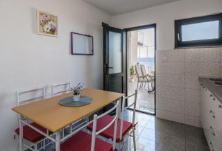 Große Wohnung In Omis Mit Terrasse Und Meerblick - 1