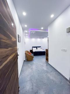 The Hotel JS Garden - Noida - 9