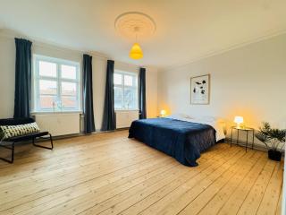 aday - Beautiful and Spacious 4 bedroom - Heart of Aalborg - Aalborg - 6