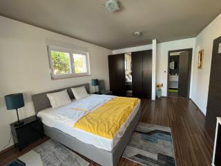 Villa Summer Escape In Barbat Mit Garten Und Aussicht - 2