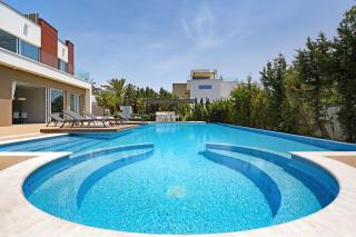 Royal Oasis Villa - Ayia Napa - 8
