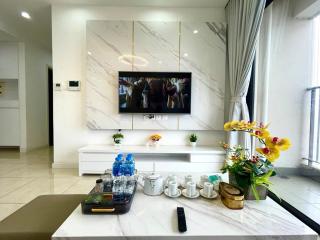 2 Bedroom, 2 Bathroom Apartment - Vinhomes D'Capitale - 1