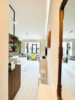 Harmony Studio - Elegant Escape Near Ateneu - Bucarest - 5