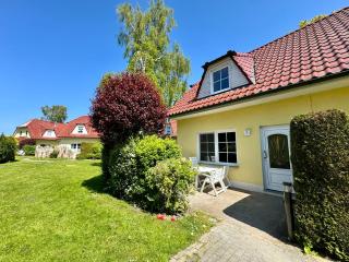 Haus Vier-Jahreszeiten - Zingst - 0