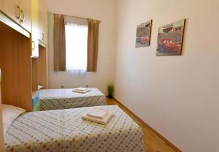 Wohnung In Tar Mit Garten, Grill Und Gemeinschaftlichem Pool - Poreč - 1