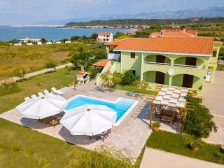 Wohnung In Ljubac Mit Gemeinschaftlichem Pool - Krneša - 0