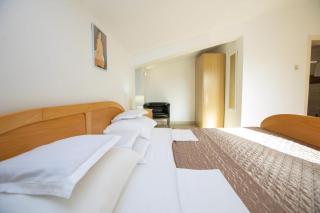 Appartement In Duće - Duće - 1