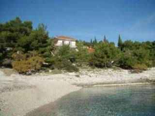 Tolles Ferienhaus in Okrug Gornji mit Eigenem Balkon - Trogir - 0