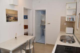 Ruhige Ferienwohnung Mit Terrasse Und Garten - Pakoštane - 7