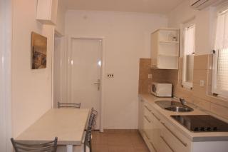 Ruhige Ferienwohnung Mit Terrasse Und Garten - Pakoštane - 8