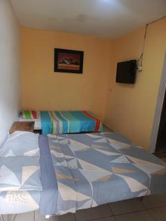 Hostal delfín - Manta - 0