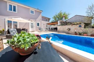 Neues Ferienhaus Nina In Der Nähe Von Rovinj - Žminj - 8