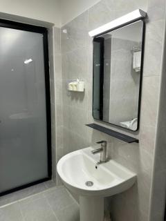 Just another day in paradise - 3