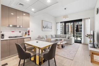 Meydan 2BR Apartment with Parking - 0