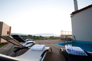 Villa Pounentes In Mithimna Mit Großer Terrasse - Císsamos - 8
