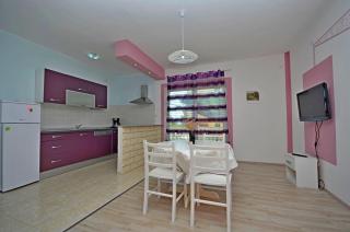 Komfortable, Modern Eingerichtete Wohnung - Šibenik - 2