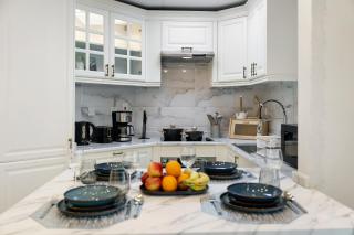 High Floor Upgraded 2BR in JLT - Walk to Lake Park - 9