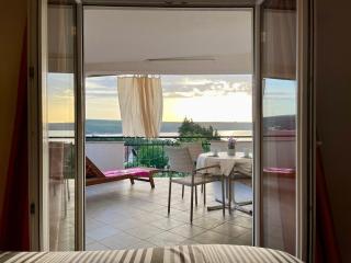 Neu Erbautes Apartment Mit Großem Balkon - Gornji Karin - 2