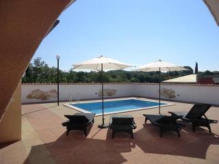 Ferienhaus Mit Pool, Terrasse Und Parkplatz - Buje - 9