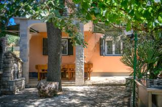 Wunderschönes Ferienhaus In Pomer Mit Garten - Pula - 4