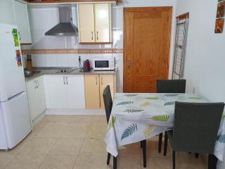 Helle Ferienwohnung Mit Dachterrasse Und Whirlpool - Torrox Costa - 1