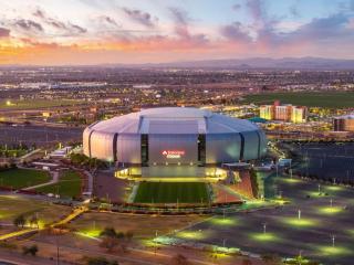 The Cardinal Walk to Stadium Pool+Spa Sportcourt - Glendale - 7