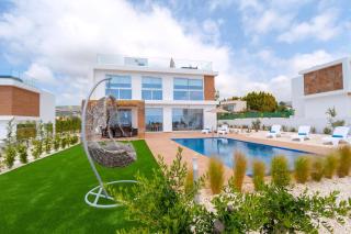 Luxuriöse Villa Mit 4 Schlafzimmern, Pool Und Whirlpool - Peyia - 8