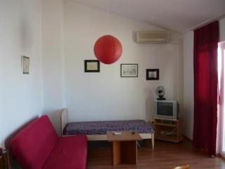 Ferienwohnung in Barbat mit Garten, Grill und Whirlpool - Rab - 9