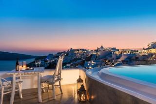 Andronis Luxury Suites - Oia - 3
