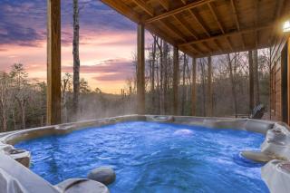 Outdoor Fireplace TV Hot Tub Pool Table Arcade - Mineral Bluff - 9